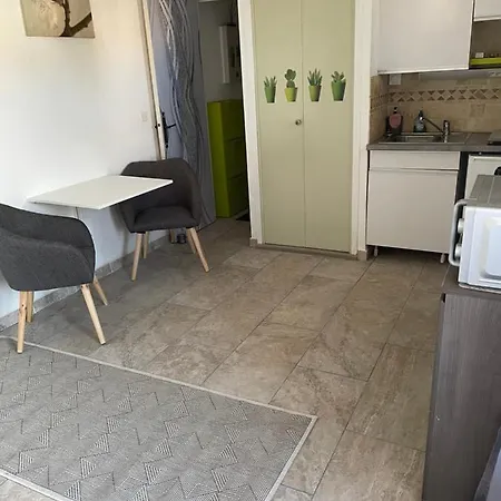 Apartment Climatise Proche Port Et Plages *