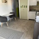 Apartmán Climatise Proche Port Et Plages *